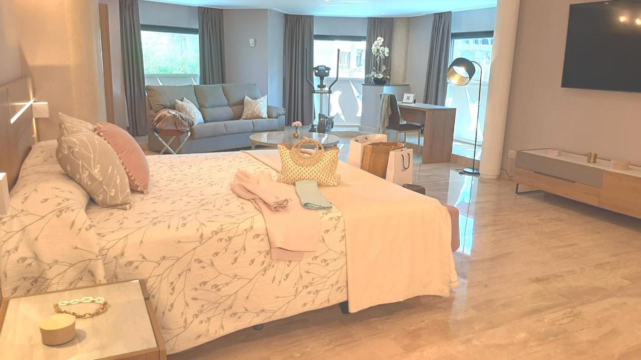 Hotel Nueva Plaza Maliaño Екстериор снимка