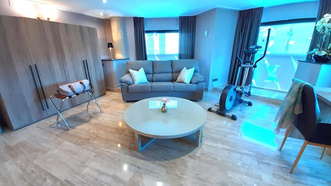 Hotel Nueva Plaza Maliaño Екстериор снимка