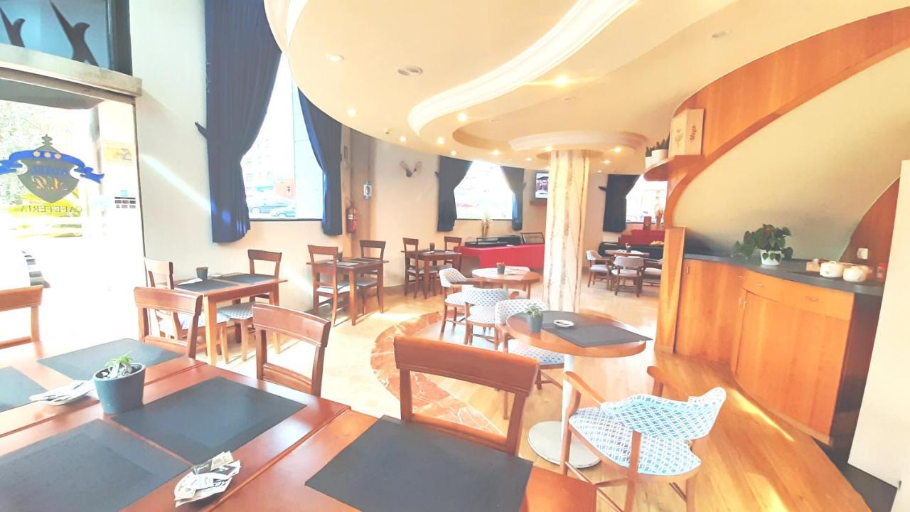 Hotel Nueva Plaza Maliaño Екстериор снимка