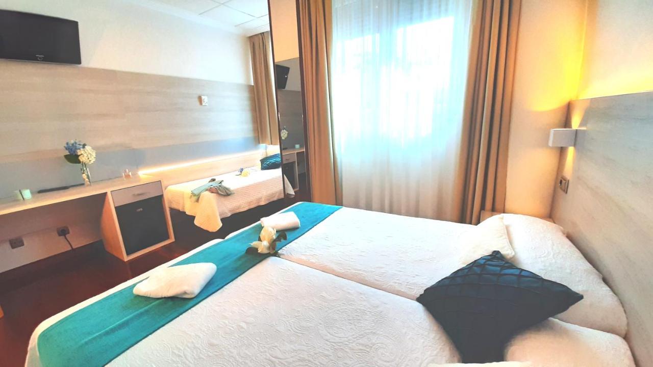 Hotel Nueva Plaza Maliaño Екстериор снимка
