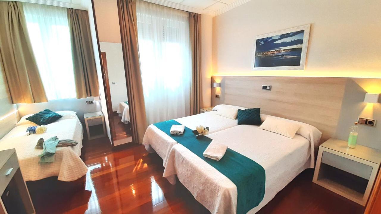 Hotel Nueva Plaza Maliaño Екстериор снимка