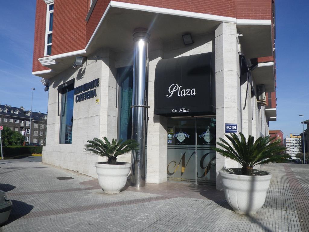 Hotel Nueva Plaza Maliaño Екстериор снимка